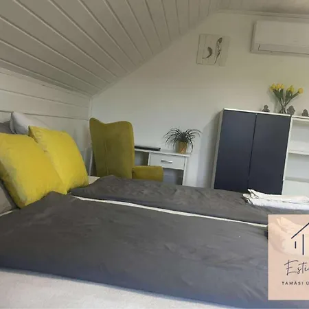 Holiday home Estina Hill Tamasi