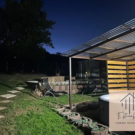 Estina Hill Holiday home