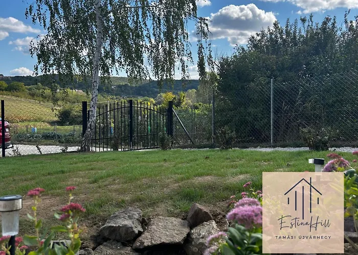 بيت للعطل Estina Hill